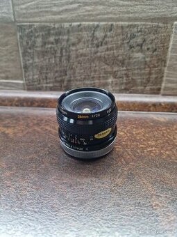 Kiron 28mm f2.8 (Canon FD bajonet)