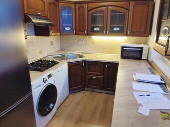 Pronájem 2+1/balkon, 53m2, Vršovice - Praha 10