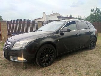 Opel Insignia SportTourer 2.0D 118kw Automat