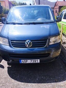 VW TRANSPORTÉR -KARAVELA T5 2.5 TDI