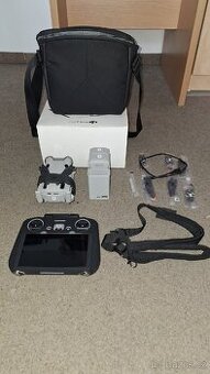Prodám nový dron DJI Mini 4 Pro Fly More Combo