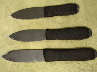3 KS VRHACÍ NOŽE COLD STEEL
