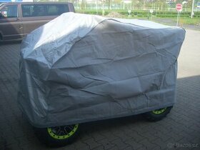 Plachta na čtyřkolku