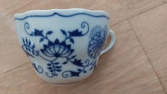 Cibulák, 1 x šálek, cibulový porcelán Dubí, Czechoslovakia