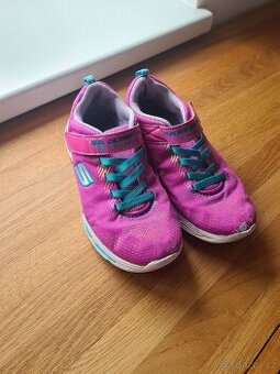 Sketchers tenisky vel. 37