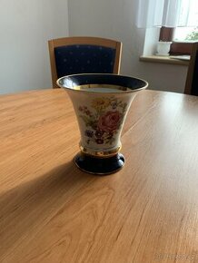 Starožitná váza