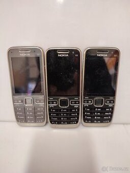 NOKIA E52
