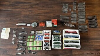 Železnice HO - vláčky, domečky, koleje