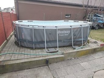 Prodám nadzemní bazén s konstrukcí