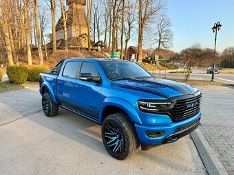 Dodge ram v 2021r 5.7 hemi 4x4 automaticku limited