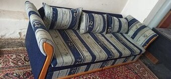 Prodám rozkládací gauč s úložným prostorem – velmi zachovalý