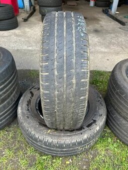 2ks letní pneu Hankook 225/70/15C
