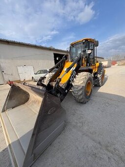 Prodam nakladac JCB 437 HT