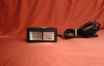 Elektronický blesk Elgawa N 128 – pro analogové fotoaparáty,