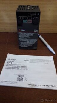 Fekvenčný menič Mitsubishi E800 FR-E820-0008-4-60 240V 13A 0
