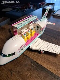 LEGO Friends 41429 Letadlo z městečka Heartlake