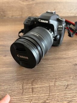 Fotoaparát Canon EOS 80D s objektivem EFS 18-200mm