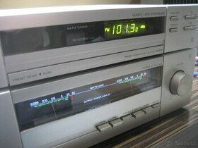Prodám zesilovač + tuner PHILIPS - 1