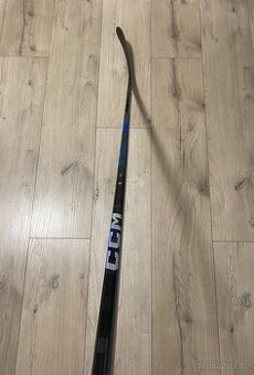 Prodám hokejovou hůl CCM FT7 PRO - 1