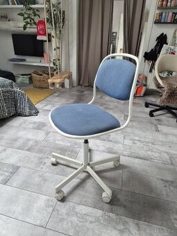 Dětská otočná židle Ikea