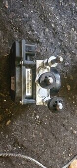 Jednotka abs skoda vw 6R0614117K 6R0907379S