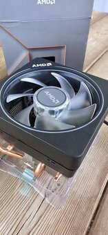 Chladič AMD s LED nový Wraith Prism