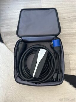 Autonabijecka Tesla Gen 2 CEE 16 A