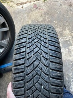 4x Goodyear Ultragrip 225/50 r17