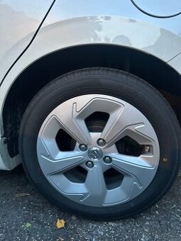 Pneumatiky Suzuki Swift 2025 - letní - včetně disků a TPMS.
