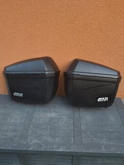 Givi monokey E22 boční kufry