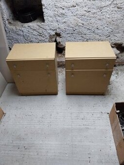 Prodam dva nocni stolky