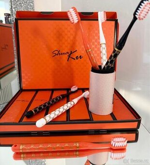 Sada luxusních zubních kartáčků