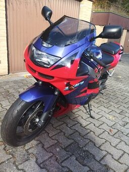 Kawasaki ZX6R 1995 75kw