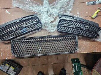 Komplet mřížky do nárazníku Octavia 1 RS