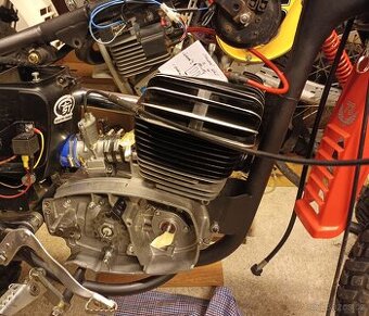 ČZ 175/477-180/487 soutěžní stavba motoru