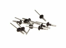 Nýt plastového podběhu VOLVO V70 II