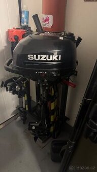 Motor pro člun SUZUKI 2.5