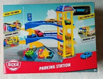 Nová TŘÍPATROVÁ GARÁŽ S AUTÍČKEM