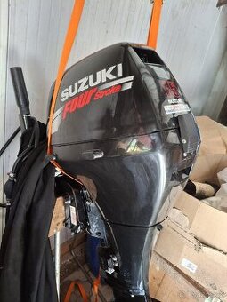Suzuki lodni motor 15 koni