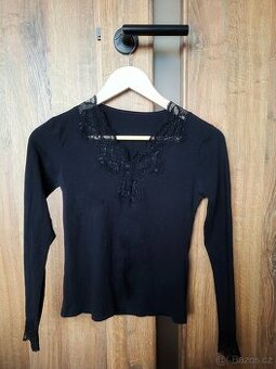 Červené tričko s krajkou, velikost S