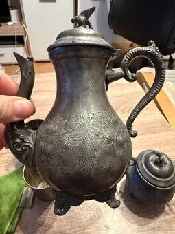 starožitné cínové nádobí - sada