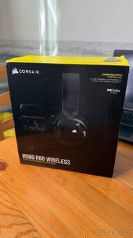 Herní sluchátka Corsair HS80 RGB        (0017)