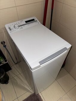 Pračka Whirlpool s vrchním plněním