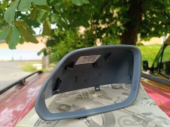 Levý kryt zrcátka Octavia II