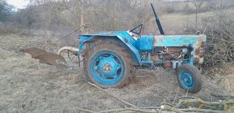 Prodám zetor 3011 bez TP a SPZ + pluh PN 252