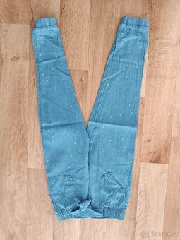 Letní lehké kalhoty vel. 128