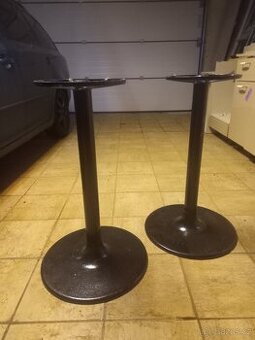 Stolova noha centralni