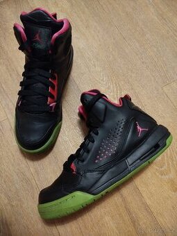 Boty Jordan, vel. 38