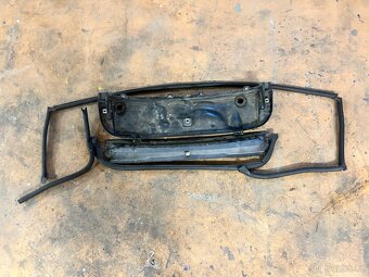 BMW e46 330i NÁHRADNÍ DÍLY