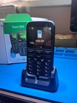 Telefon pro seniory Doro 1370